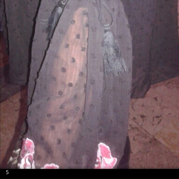 Abercrombie & Fitch black embroidered top - Picture 4 of 4